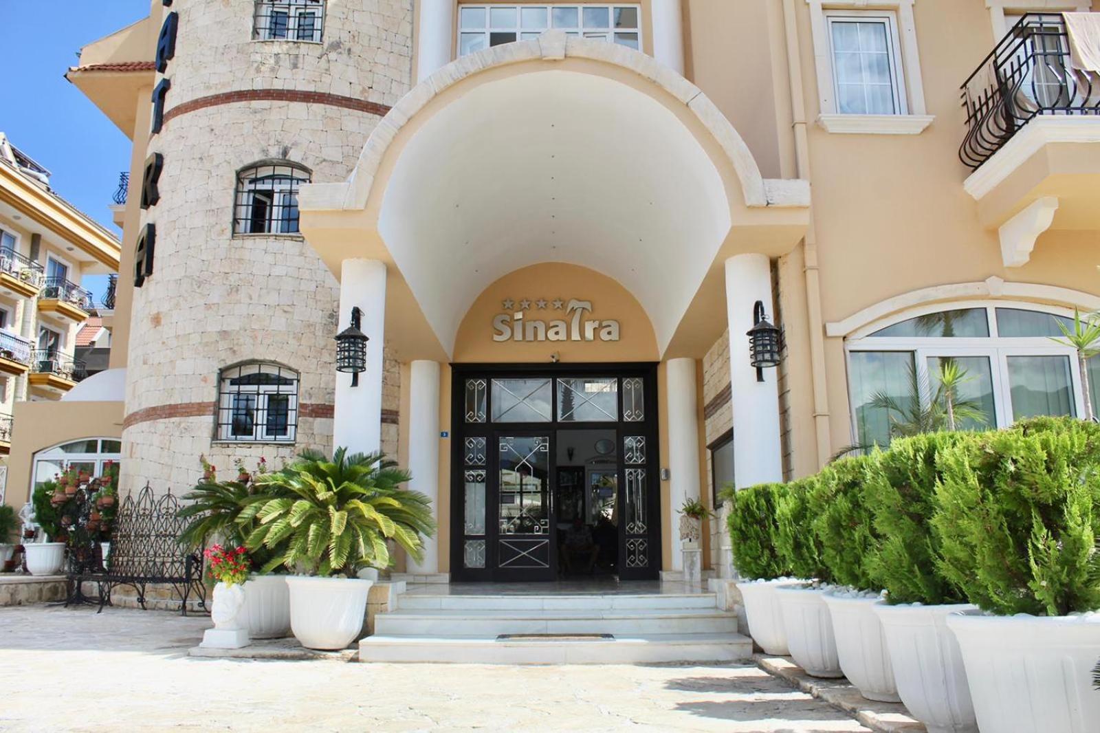 Hotel Sinatra ケメル エクステリア 写真
