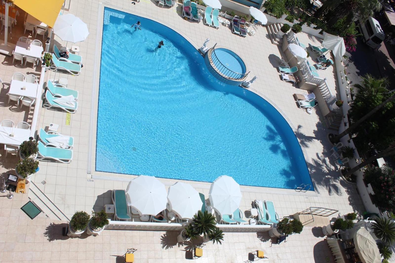 Hotel Sinatra ケメル エクステリア 写真