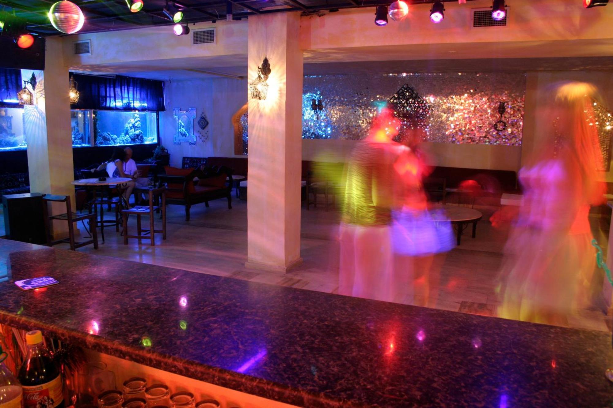 Hotel Sinatra ケメル エクステリア 写真
